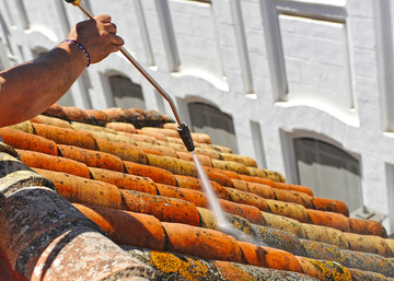Nettoyage de toiture Le Séquestre par votre artisan toiture